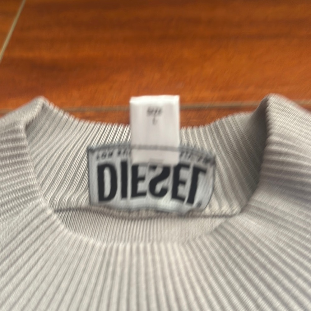 Diesel Women's Gray and Pink Top - Picture 2 of 2